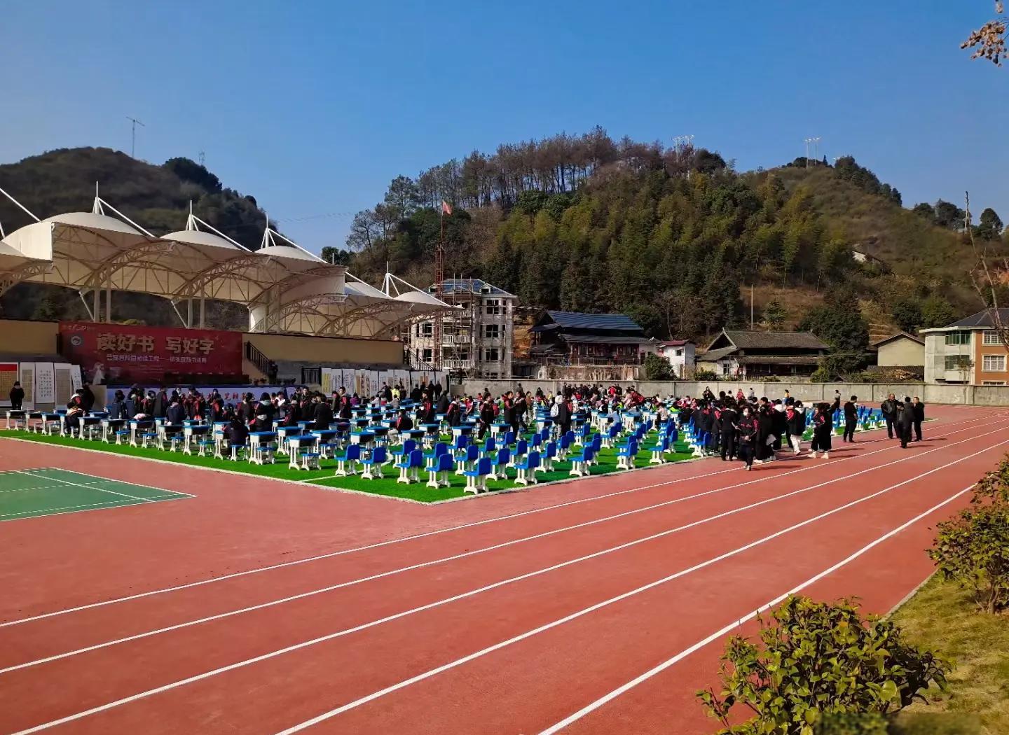 衡水市硅PU学校塑胶跑道 - 价格